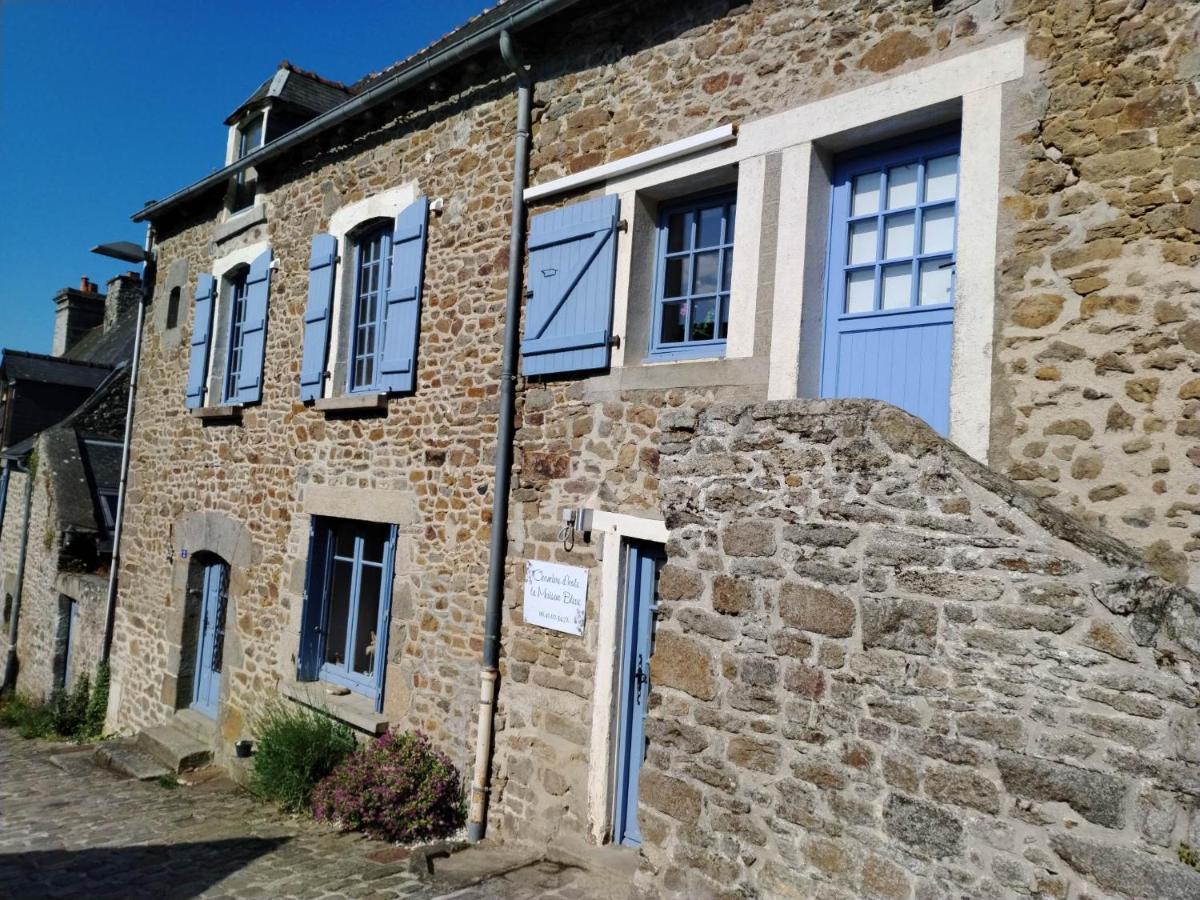 Chambre D'Hote Familiale De La Maison Bleue Lanvallay Exterior foto